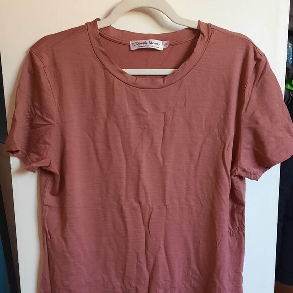 Simply Merino Classic T-Shirt X-large in Berry - Picture 2 of 8